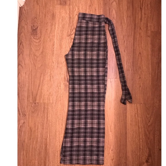 👜👓Plaid b&w flared pants size L - Picture 2 of 2